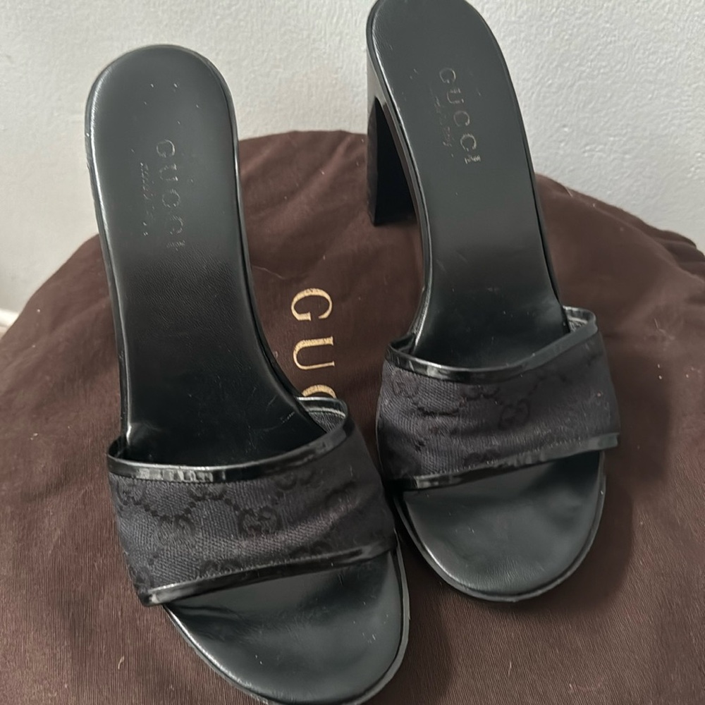 Gucci black heels mules 9 1/2